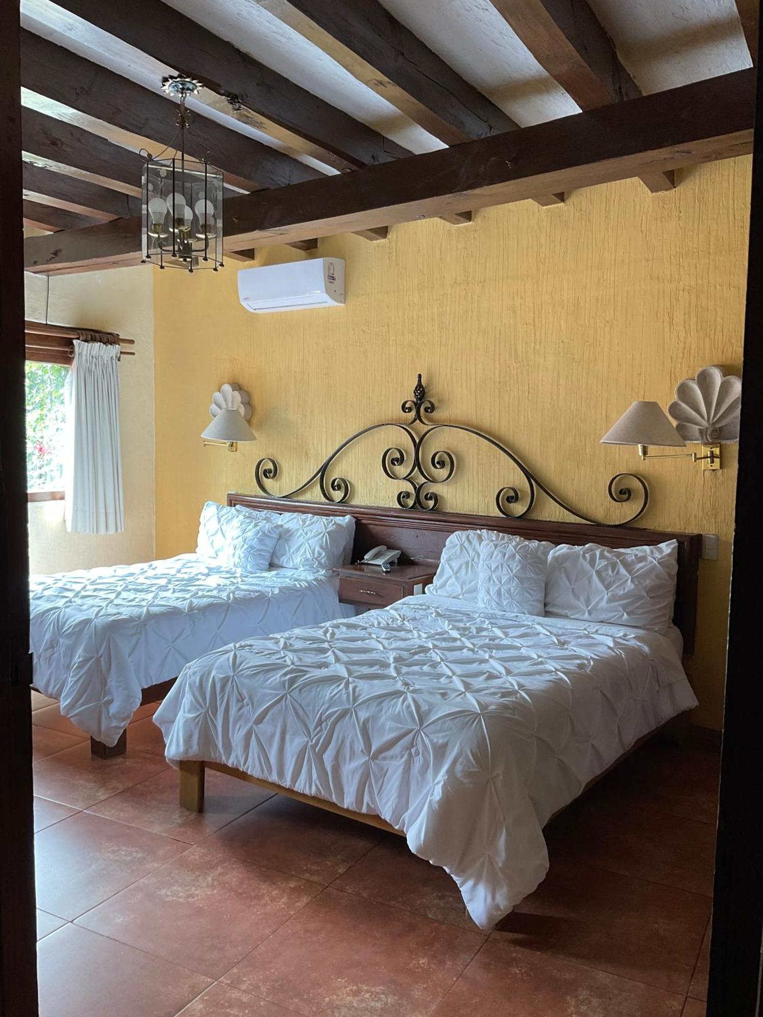 Deluxe Double Room,994058317:JPEG